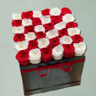 "White and Red Roses Flower box - code BF45 - Click here to View more details about this Product